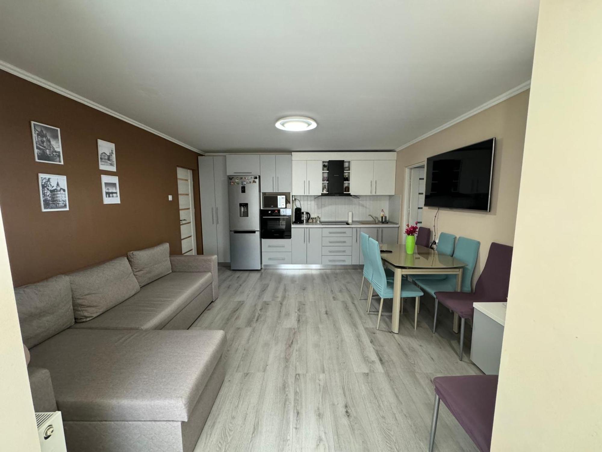 Maya Home Oradea Exterior photo