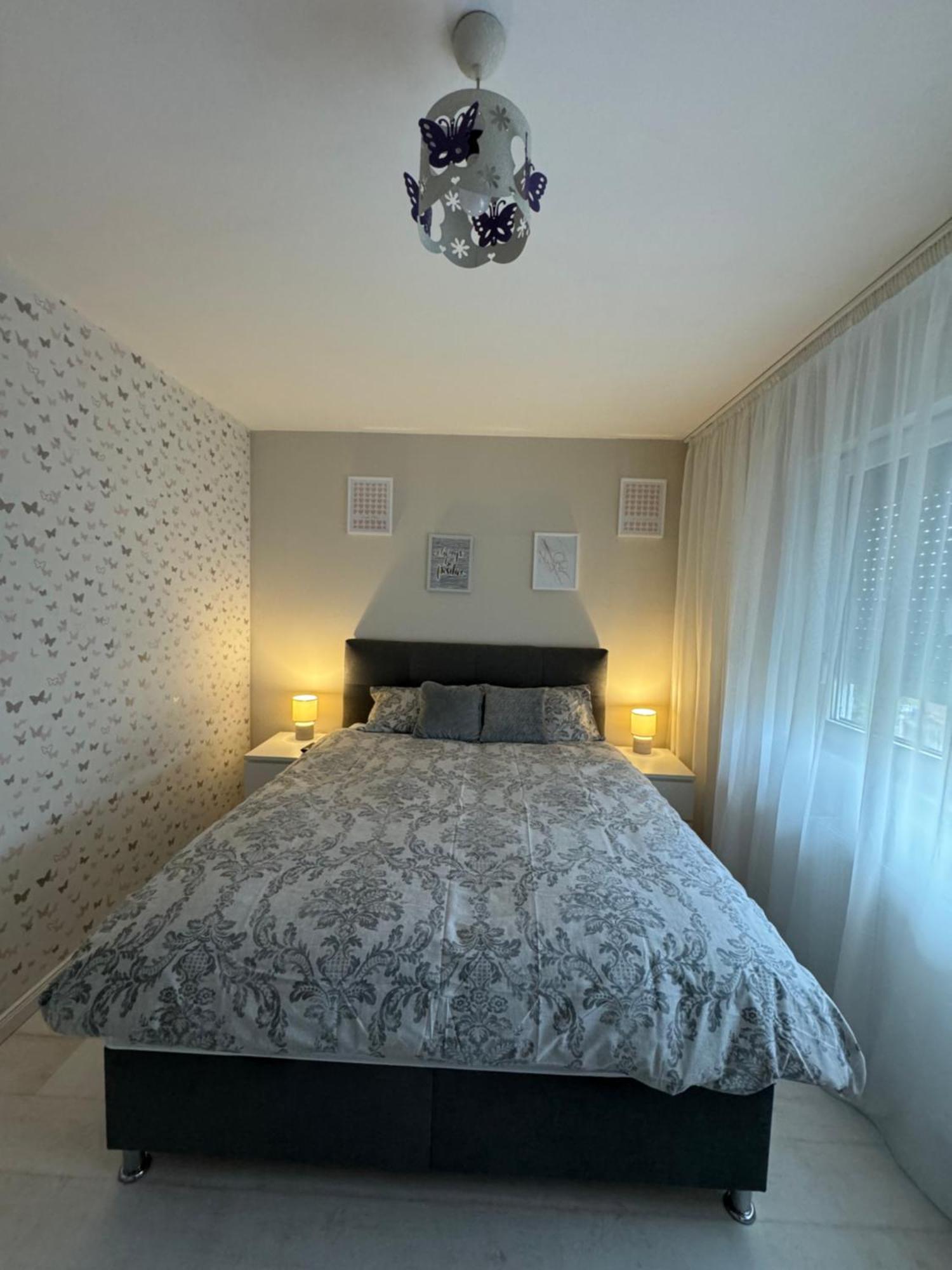 Maya Home Oradea Exterior photo